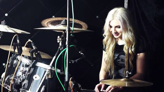 Купить игру на барабанах в Рязани. Сервис Ultra Подарки. Хотите играть на барабанах? Купите сертификат на обучение игре на барабанах в Рязани. Сервис UltraPodarki.ru 8 800 505 95 30. Игра на барабанах, уроки игры на барабанах, обучение игре на барабанах, барабан обучение, играть на барабанах, игра на барабанах сертификат, уроки на барабанах, игра на барабанах в Рязани, уроки игры на барабанах в Рязани, барабаны цена Рязань, уроки на барабанах в Рязани