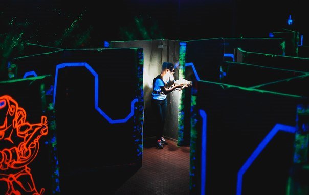 Игра в лазертаг в Рязани. Сервис Ultra Подарки. Купить лазертаг в городе Рязаньf. Попробуйте лазерный пейнтбол в лазертаг клубе. Цены на лазертаг. Сервис: UltraPodarki.ru 8 800 505 95 30. Лазертаг в Рязани, купить лазертаг Рязань, лазертаг, купить лазертаг, лазерный пейнтбол Рязань, лазертаг для детей Рязань, лазертаг клуб, лазертаг клуб Рязань