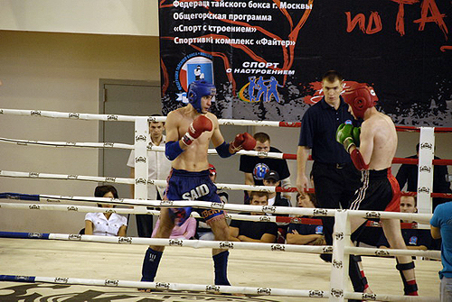 Купить занятие тайским боксом в Рязани. Сервис Ultra Подарки. Хотите взять уроки Муай Тай в клубе тайского бокса? Купите сертификат на занятие тайским боксом в Рязани. Сервис UltraPodarki.ru 8 800 505 95 30. Занятия тайским боксом, тайский бокс индивидуальные занятия, занятия тайским боксом в Рязани, тайский бокс цена, тайский бокс тренировка, тайский бокс клуб, тайский бокс клуб в Рязани, муай тай, уроки муай тай, сертификат на тайский бокс, Муай Тай Рязань, Тайский бокс Рязань, купить тайский бокс, купить муай тай, купить Тайский бокс Рязань