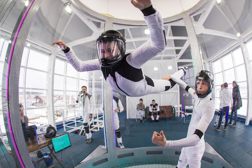 Полёт в аэротрубе  в Рязани. Ultra Подарки. Полёт в аэротрубе  в Рязани. Попробуйте полёт в аэротрубе . Сервис: UltraPodarki.ru 8 800 505 95 30. Полёт в аэротрубе , аэротруба Рязань, полёт Рязань