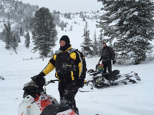 Катание на снегоходах в Рязани в подарок. Сервис Ultra Подарки
. Подарочный сертификат на катание на снегоходах в Рязани с друзьями. Закажите прокат снегоходов в подарок для мужчины по привлекательным ценам. Живописные маршруты для езды на снегоходах это отличная возможность активного отдыха. Сервис UltraPodarki.ru 8 800 505 95 30. катание на снегоходах, подарочный сертификат на катание на снегоходе, прокат снегоходов, прокат снегоходов Рязань, катание на снегоходах Рязань, езда на снегоходе