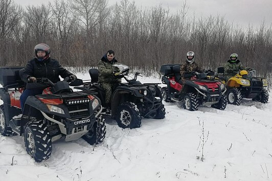 Катание на квадроциклах в Рязани. Сервис Ultra Подарки. Подарочный сертификат на катание на квадроциклах в Рязани. Закажите катание на квадроциклах недорого и наслаждайтесь активным отдыхом с друзьями. Выбирайте живописные маршруты для езды на квадроциклах. Сервис UltraPodarki.ru 8800-505-9530. Катание на квадроциклах, Прокат квадроциклов, езда на квадроцикле, прокат квадроциклов Рязань, катание на квадроциклах Рязань, Катание на квадроциклах зимой, Катание на квадроциклах летом, Сертификат на катание на квадроциклах 

