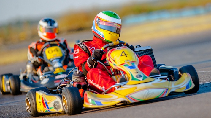 Картинг в Рязани. ULTRA ПОДАРКИ. Купить картинг в Рязани. Попробуйте участие в настоящей гонке и получите порцию незабываемых эмоций. Гонки на картах - это приятно и доступно. Сервис UltraPodarki.ru 8 800 505 95 30. Картинг Рязань, картинг, гонки на картах Рязань, гонки на картах, езда на карте Рязань, езда на карте, купить картинг Рязань, купить картинг, картинг цена Рязань, картинг цена, картинг клуб Рязань, картинг клуб, картинг центр, картинг центр Рязань