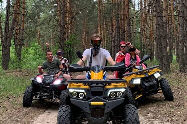 Катание на квадроциклах в Рязани. Сервис Ultra Подарки. Подарочный сертификат на катание на квадроциклах в Рязани. Закажите катание на квадроциклах недорого и наслаждайтесь активным отдыхом с друзьями. Выбирайте живописные маршруты для езды на квадроциклах. Сервис UltraPodarki.ru 8800-505-9530. Катание на квадроциклах, Прокат квадроциклов, езда на квадроцикле, прокат квадроциклов Рязань, катание на квадроциклах Рязань, Катание на квадроциклах зимой, Катание на квадроциклах летом, Сертификат на катание на квадроциклах 

