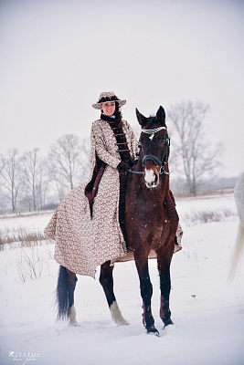 Конная прогулка для двоих в Рязани. Подарочные сертификаты Ultra Подарки. Купить оригинальный подарок или подарочный сертификат на Конная прогулка для двоих в Рязани. Сервис UltraPodarki.ru 8-800-505-9530. Катание на лошадях, Прогулка на лошади, Прогулка на лошадях для двоих, Конная прогулка для двоих, конный клуб, Конный клуб Гиппа, конная прогулка, конная прогулка в Рязани