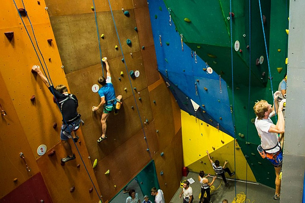 Занятия скалолазанием в Рязани. Ultra Подарки
. Купить занятия по скалолазанию в Рязани. Скалодром укрепляет тело и создаёт положительные эмоции. Сервис UltraPodarki.ru 8 (800) 505 95 30
. Скалолазание Рязань, скалолазание, скалодром Рязань, скалодром, скалолазание школа Рязань, скалолазание школа, купить скалолазание Рязань, купить скалолазание, занятия скалолазание Рязань, занятия скалолазание, уроки скалолазания Рязань, уроки скалолазания