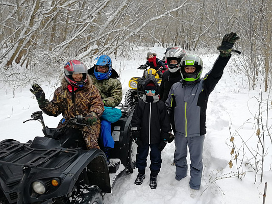 Прокат квадроциклов летом в Рязани. Сервис Ultra Подарки. Подарочный сертификат на прокат квадроциклов летом и зимой в Рязани. Закажите катание на квадроциклах недорого и наслаждайтесь активным отдыхом с друзьями. Выбирайте живописные маршруты для езды на квадроциклах. Сервис UltraPodarki.ru 8800-505-9530. Катание на квадроциклах, Прокат квадроциклов, езда на квадроцикле, прокат квадроциклов Рязань, катание на квадроциклах Рязань, Катание на квадроциклах летом, Катание на квадроциклах зимой, Сертификат на катание на квадроциклах 

