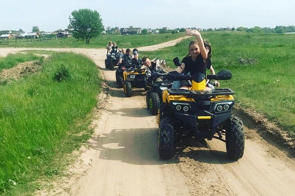 Катание на квадроциклах в Рязани. Сервис Ultra Подарки. Подарочный сертификат на катание на квадроциклах в Рязани. Закажите катание на квадроциклах недорого и наслаждайтесь активным отдыхом с друзьями. Выбирайте живописные маршруты для езды на квадроциклах. Сервис UltraPodarki.ru 8800-505-9530. Катание на квадроциклах, Прокат квадроциклов, езда на квадроцикле, прокат квадроциклов Рязань, катание на квадроциклах Рязань, Катание на квадроциклах зимой, Катание на квадроциклах летом, Сертификат на катание на квадроциклах 

