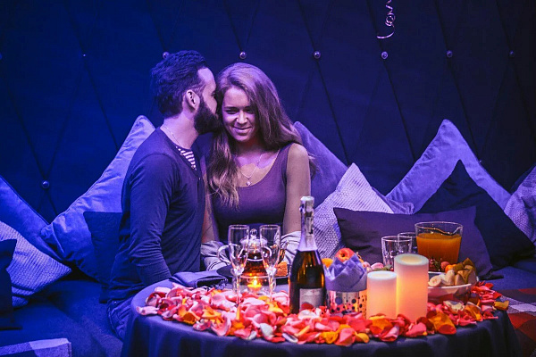 Романтическое свидание в кинотеатре в Рязани. Ultra Подарки. Купить романтическое свидание в кинотеатре в Рязани. Подарите самым близким незабываемые моменты и признайтесь в искренних чувствах. Сервис UltraPodarki.ru 8-800-505-95-30. Романтическое свидание в кинотеатре в Рязани, свидание в Рязани, свидание в кинотеатре, сертификат на свидание в кинотеатре, сертификат на свидание в Рязани, купить свидание, купить свидание Рязань, первое свидание, девушка свидание, хороший кинотеатре, романтический кинотеатре, романтический вечер, романтический ужин, романтические любимому, романтическая музыка